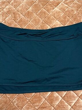 Athleta Black Women’s Shorts